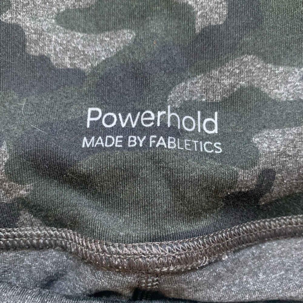 Fabletics cropped leggings, Size L - Picture 3 of 3